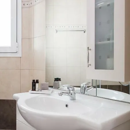 Delightful 1bd In Plaka By Upstreet 아테네