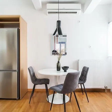 Delightful 1bd In Plaka By Upstreet Афины